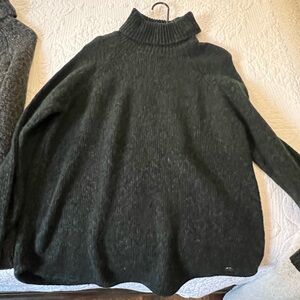 Michael Kors Forest Green Turtleneck Sweater L